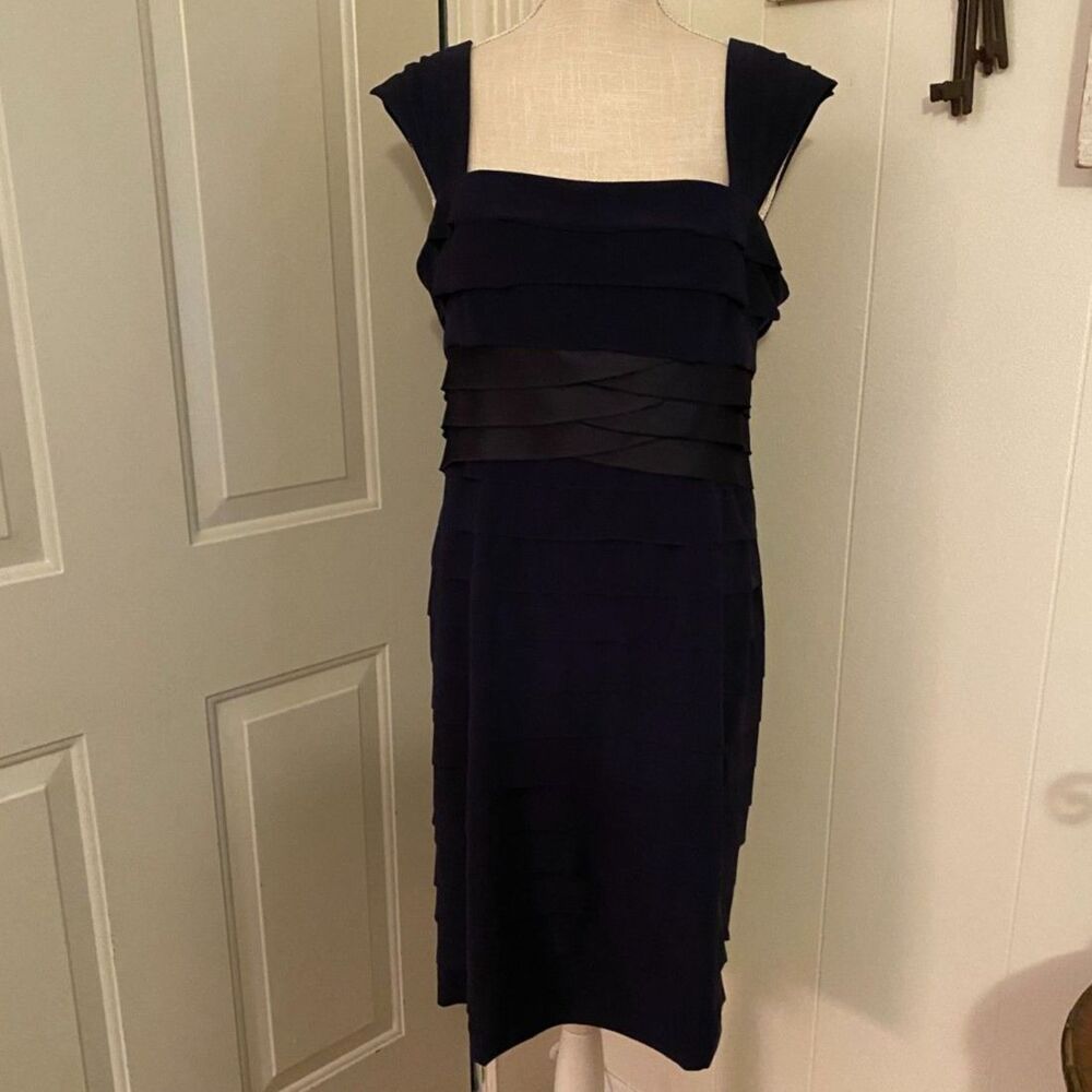 Jones Wear Navy Blue Sheath Tiered Lined Stretch Dress Size 14
